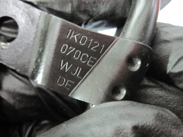 AUDI A3 1.6 TDI CAY 105KM 10r przewód wody 1K0121070CE - obrazek 2