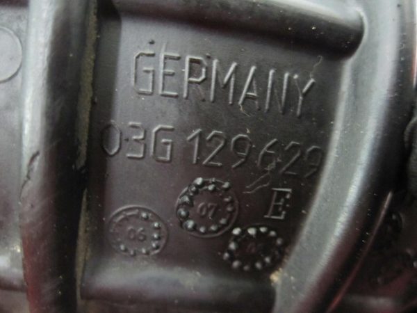 AUDI A4 2.0 TDI CJC 140KM 13r 146 tys. km rura dolot powietrza 03G129629E - obrazek 2