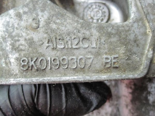AUDI A4 2.0 TDI CJC 140KM 13r łapa wspornik silnika 8K0199307BE - obrazek 5