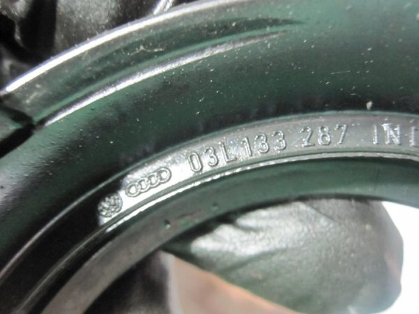 AUDI A4 2.0 TDI CJCB CJC 136KM 12r uszczelka wlewu oleju 03L133287 - obrazek 3