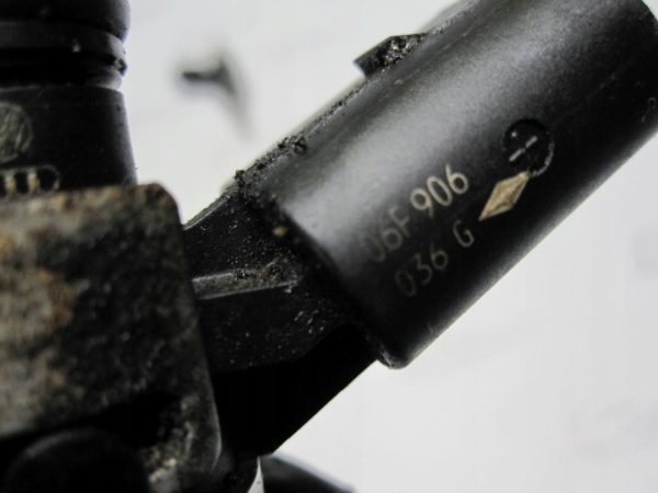 Audi A4 2.0 TFSI 07r. 200KM 06D1330360 06F906036G WTRYSKIWACZ - obrazek 4