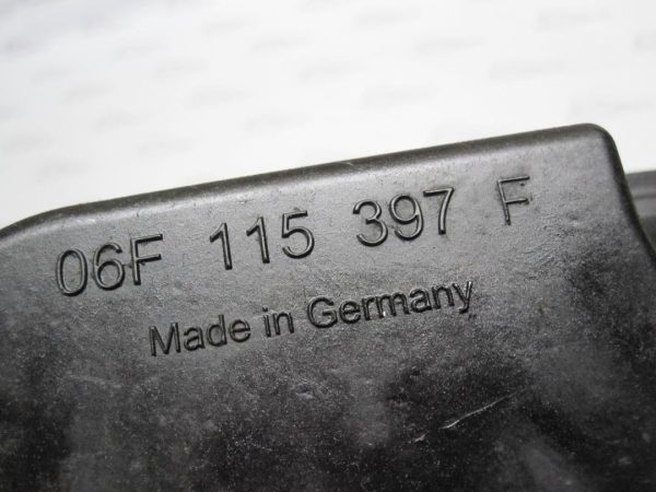 Audi A4 2.0 TFSI 07r. 200KM 06F115397F 6740273316 OBUDOWA FILTRA OLEJU - obrazek 7