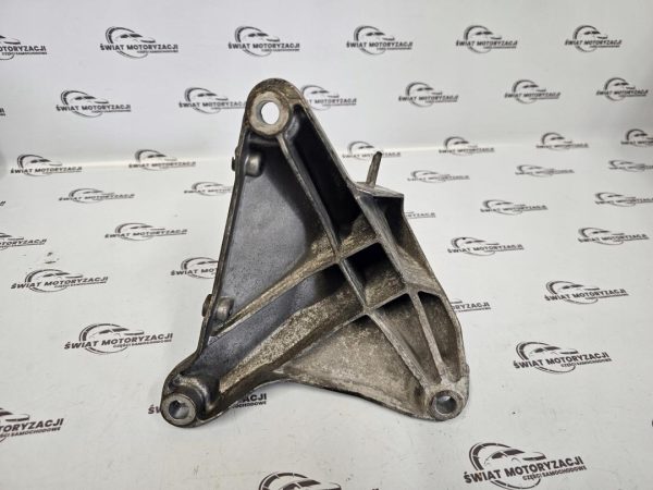 AUDI A4 B7 2.0 TFSI BWE 200KM łapa silnika 8E0199308AH - obrazek 3