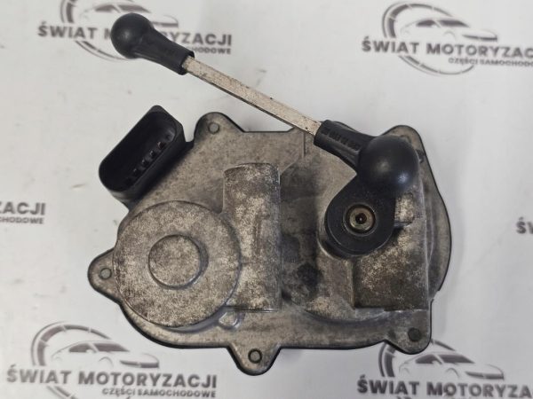 AUDI A4 B7 2.0 TFSI BWE 200KM nastawnik klap kolektora 06F133482B