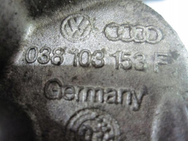 Audi A4 VW 1.8 TB BFB 163KM obudowa uszczelniacz wału 038103153F - obrazek 2