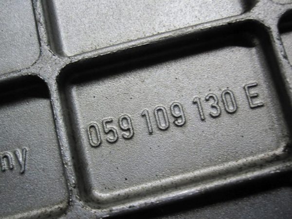 AUDI A5 2.7 TDI V6 09R 190KM 159TYS. 059109130E OSŁONA ROZRZĄDU - obrazek 2