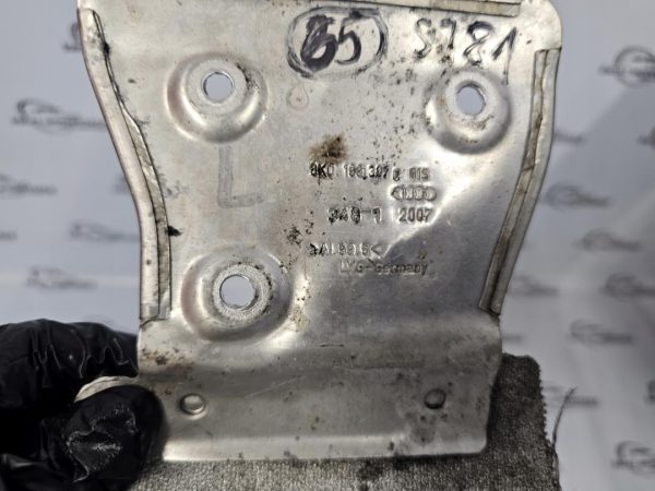 AUDI A5 3.0 TDI V6 CAP 240KM Osłona termiczna poduszki silnika 8K0199387 - obrazek 2