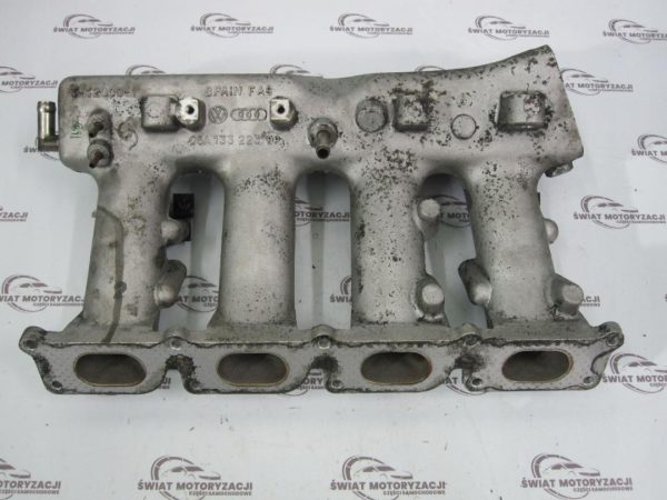 AUDI TT 1.8 T 02r kolektor ssący 06A133223BP 06B133555E4