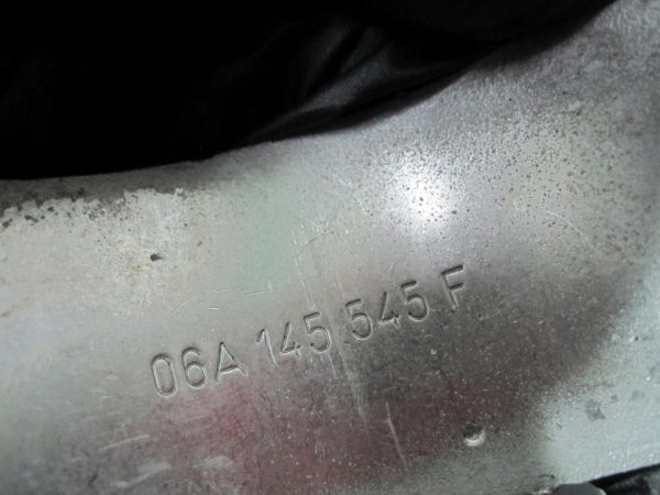 AUDI TT 1.8 T 02r mocowanie rury turbosprężarki 06A145548A - obrazek 5