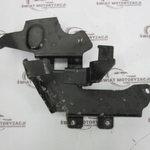 AUDI TT 1.8 T 02r mocowanie zbiornika podciśnienia 06A133431H