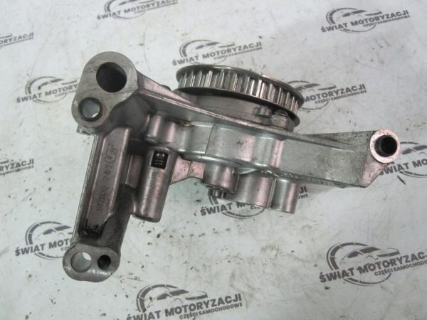 AUDI VW VI 1.6 TDI CAY 105KM pompa oleju 03L115105C 03L115263 - obrazek 3