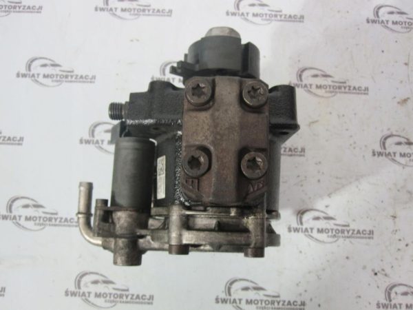 AUDI VW VI 1.6 TDI CAY 105KM pompa wtryskowa 03L130755E