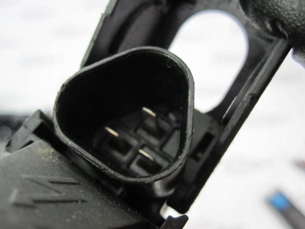 BMW 1 2.0 B 09r cewka zapłonowa 7559842 - obrazek 2