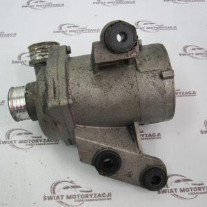 BMW 1 2.0 B 09r pompa wody 70285301 3.04453.31.0