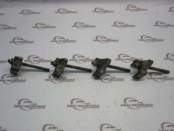 BMW 1 2.0 D 09r N47D20A mocowanie stopka wtrysku - obrazek 3