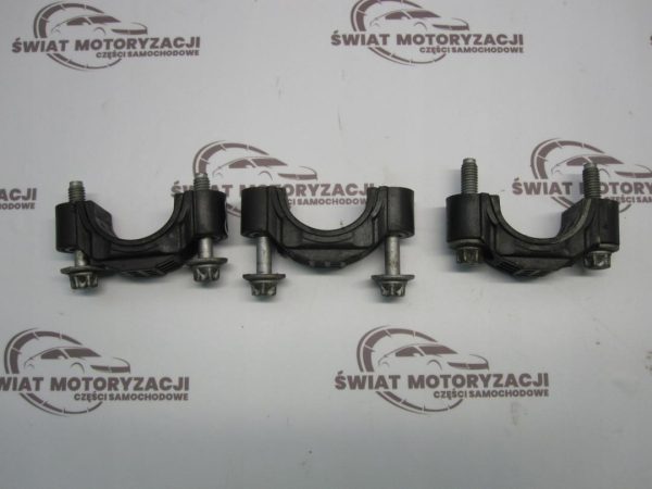 BMW 1 2.0 D 09r N47D20A uchwyt mocowanie listwy wtryskowej - obrazek 2
