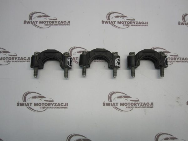BMW 1 2.0 D 09r N47D20A uchwyt mocowanie listwy wtryskowej - obrazek 4