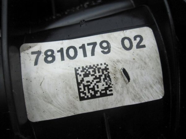 BMW 1 2.0 D 11r kolektor ssący 781017902 781017902 781074102 - obrazek 5