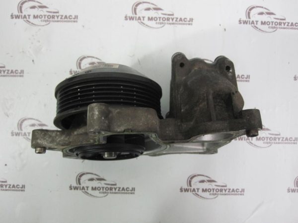BMW 1 2.0 D 11r pompa wody 7797640 - obrazek 2