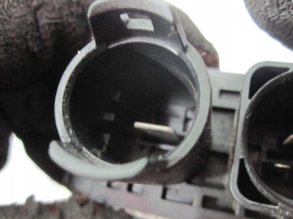BMW 1 2.0 D 11r przekaźnik świec żarowych 779800007 0522120102 - obrazek 3