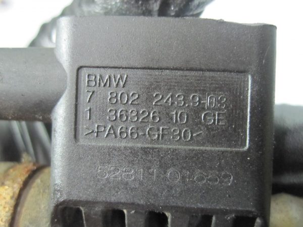 BMW 1 2.0 D 11r przewód paliwa z czujnikiem 780067005 - obrazek 4