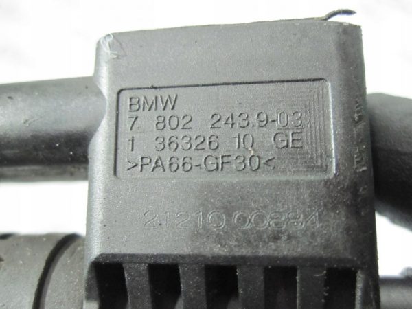 BMW 1 2.0 D 11r zawór przewód paliwa 7802243 - obrazek 3