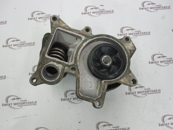 BMW 1 2.0 D N47D20C 139 tys pompa wody - obrazek 5