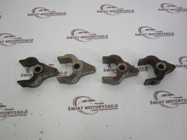 BMW 1 2.0D N47D20C 139 tys mocowanie stopka wtrysku - obrazek 4