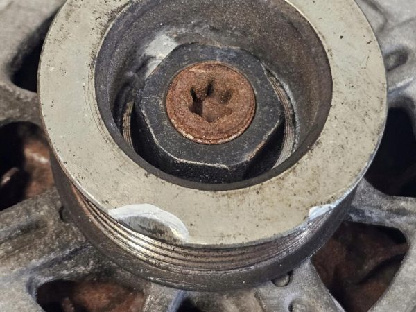 BMW 1 3 5 X3 E87 E60 E90 2.0 D N47D20C alternator 7802261 FG18S019 - obrazek 9