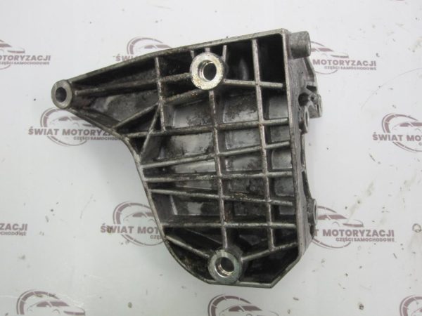 BMW 3 2.0 D M47D20 204D4 06r łapa pompy wspomagania 7794455