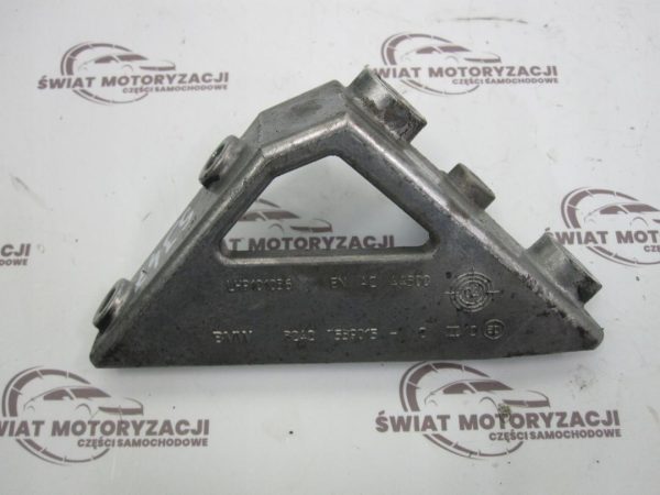 BMW 3 2.5 B 05r łapa mocowanie pompy wspomagania 7539015