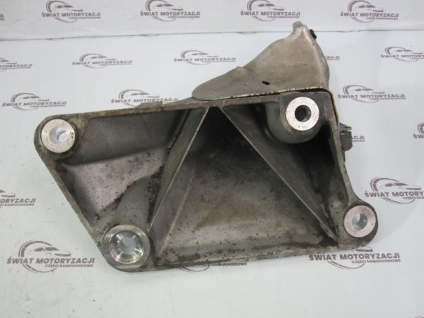BMW 3 2.5 B 05r łapa silnika prawa 6765004