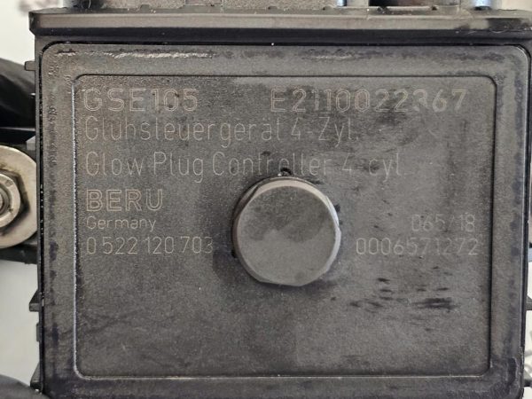 BMW 3 E90 E60 E87 E83 EURO 4 2.0 D N47D20A 08r przekaźnik świec żarowych - obrazek 3