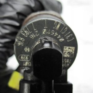 BMW 320d 520d E61 E83 E90 E91 2.0D 3.0D WTRYSKIWACZ WTRYSK 0445110216