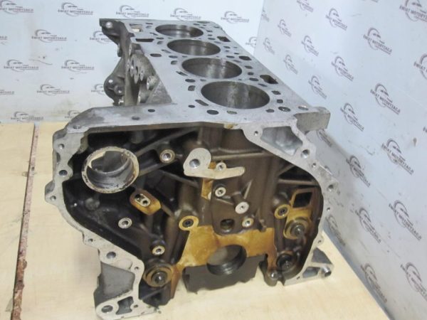 BMW E87 2.0 D 09r 143KM N47D20C 165TYS blok nominalny ze stopami 781113801