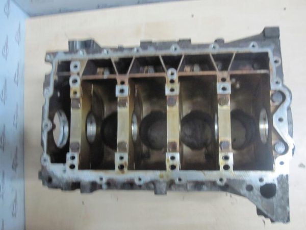 BMW E90 E46 1.8 B N46B18A Blok silnika N46B18AA 7516330 - obrazek 2