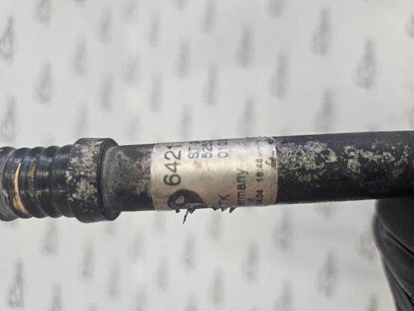 BMW E90 E46 1.8 B N46B18A rura przewód wody 525229410 64218386543-06 - obrazek 2