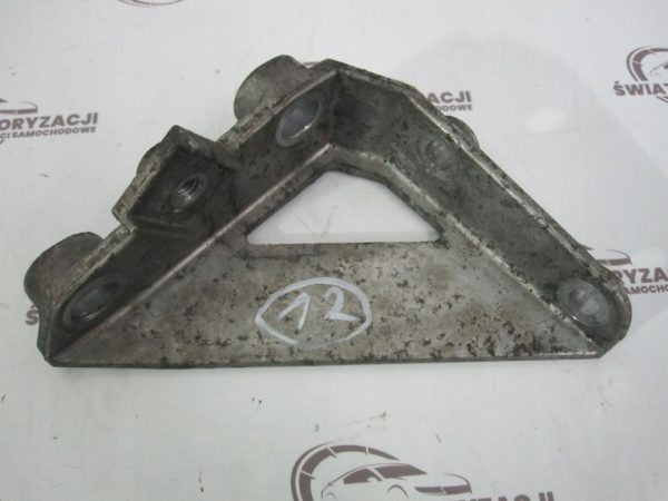 BMW E90 E60 2.5 B 07r łapa mocowanie pompy wspomagania LH9101036 - obrazek 4
