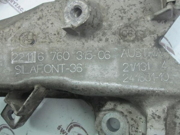 BMW E90 E60 2.5 B 07r łapa silnika 6760315 - obrazek 2