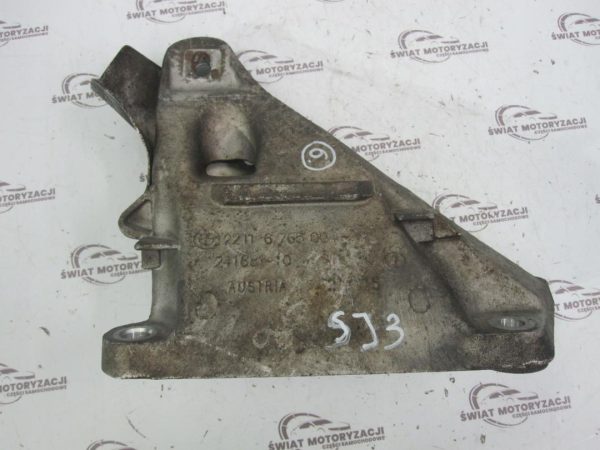 BMW E90 E60 2.5 B 07r łapa silnika 6765004 2211675004 241681-10