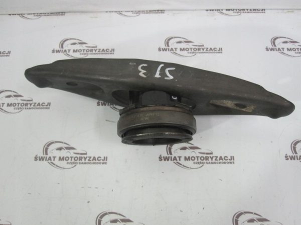 BMW E90 E60 2.5 B 07r łapa widełki sprzęgła 7570153 - obrazek 3