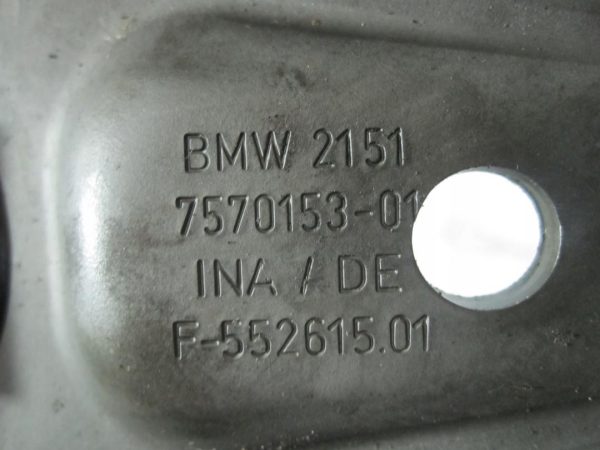 BMW E90 E60 2.5 B 07r łapa widełki sprzęgła 7570153 - obrazek 4