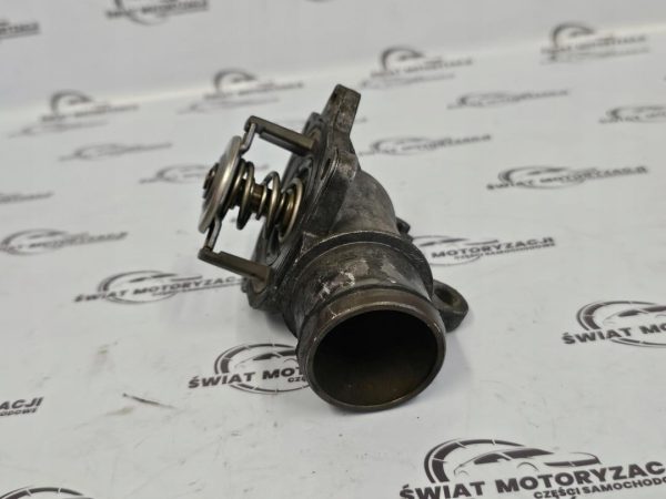 CHEROKEE COMMANDER 3.0 CRD 4X4 obudowa termostatu A6422000315 - obrazek 2
