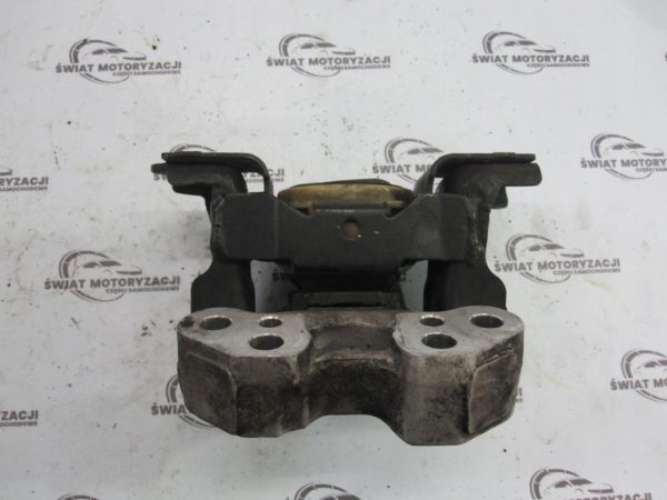 CITROEN C3 1.4 B VTI 8F01 95KM 10r łapa poduszka silnika 9680138380