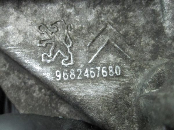 CITROEN DS3 1.6 THP 10FJBE 150KM 09r łapa wspornik silnika 9682467680 - obrazek 3