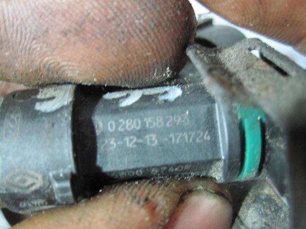 CLIO 0.9 B TCE H4B400 H4BA400 90KM 14r wtryskiwacz 0280158293 166008740R - obrazek 3