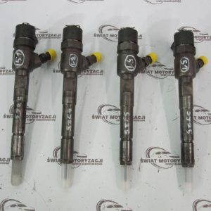 Combo 1.3 CDTI 263A2000 90KM 13r wtryskiwacz 0445110351