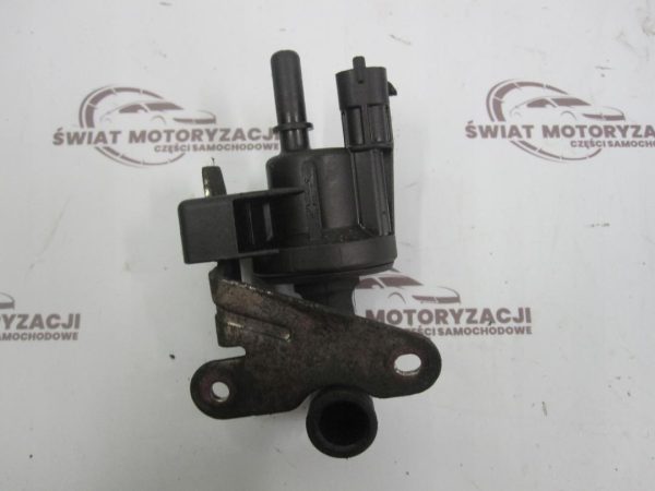 CORSA D 1.2 16V 10r zawór podciśnienia 55566846