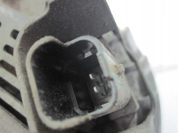 DACIA DUSTER I 1.5 DCI 13r Alternator 231007707R - obrazek 4
