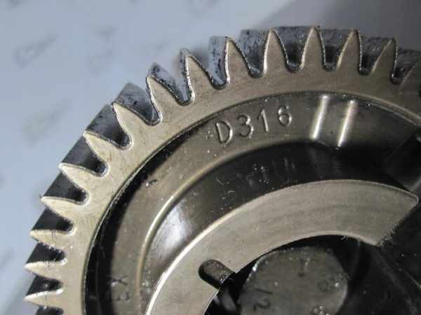 Fiat COMBO 1.3 CDTI 90KM A13FD Wałek rozrządu wydechowy 55206897 55212083 - obrazek 4